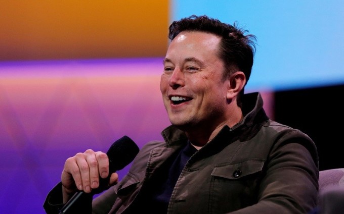 Elon Musk tiếp quản Twitter